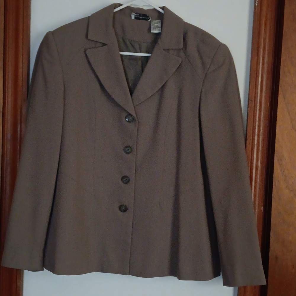 Business Suit - Paul Harris - Medium